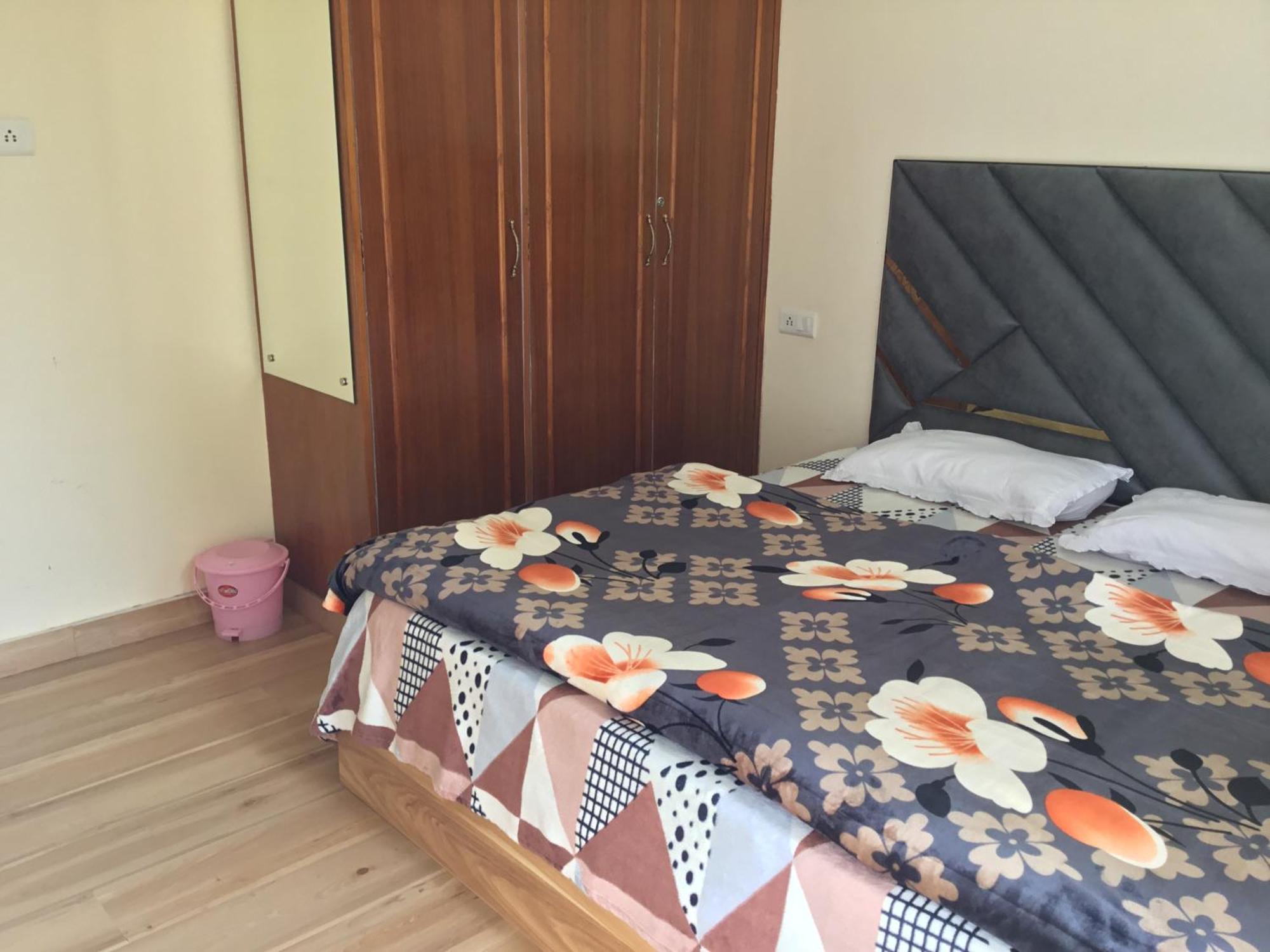 Shimla Vibes B & B Free Pick & Drop From Isbt Shimla Exterior foto