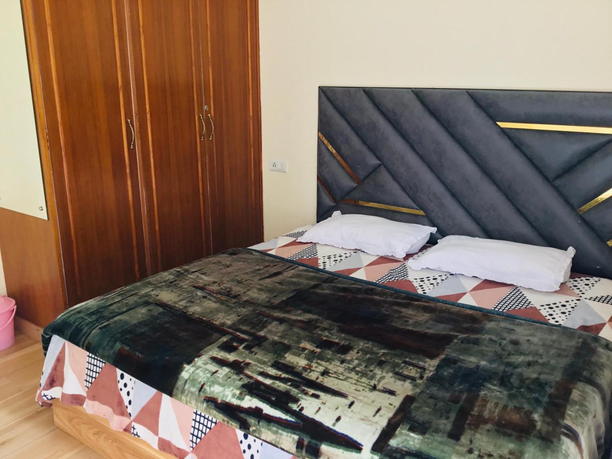 Shimla Vibes B & B Free Pick & Drop From Isbt Shimla Exterior foto