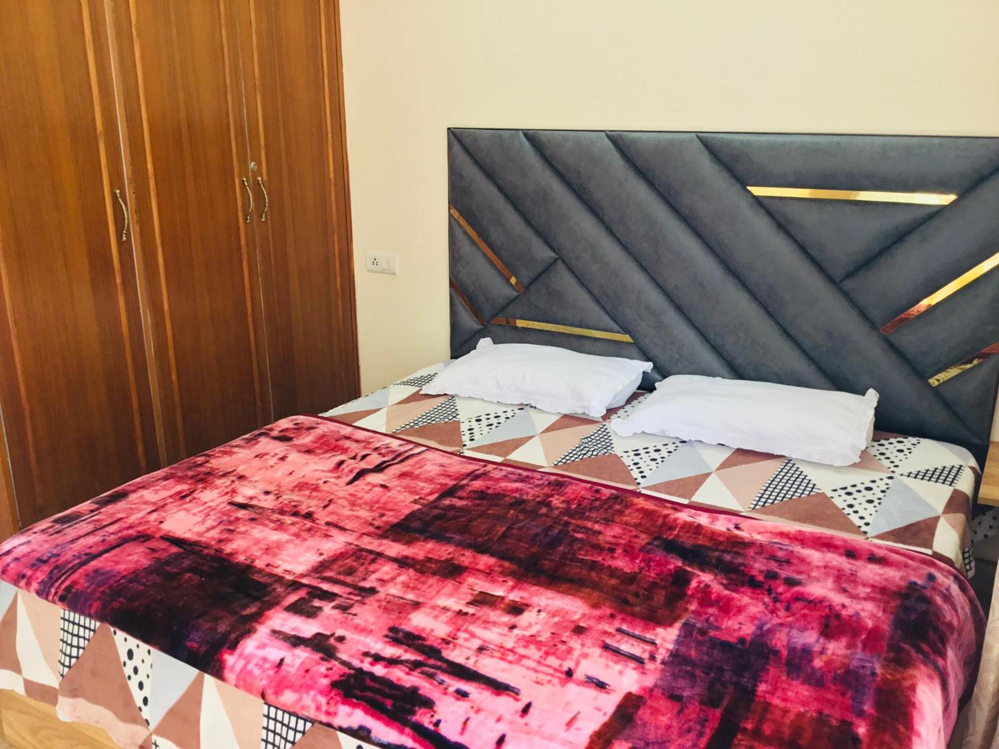 Shimla Vibes B & B Free Pick & Drop From Isbt Shimla Exterior foto