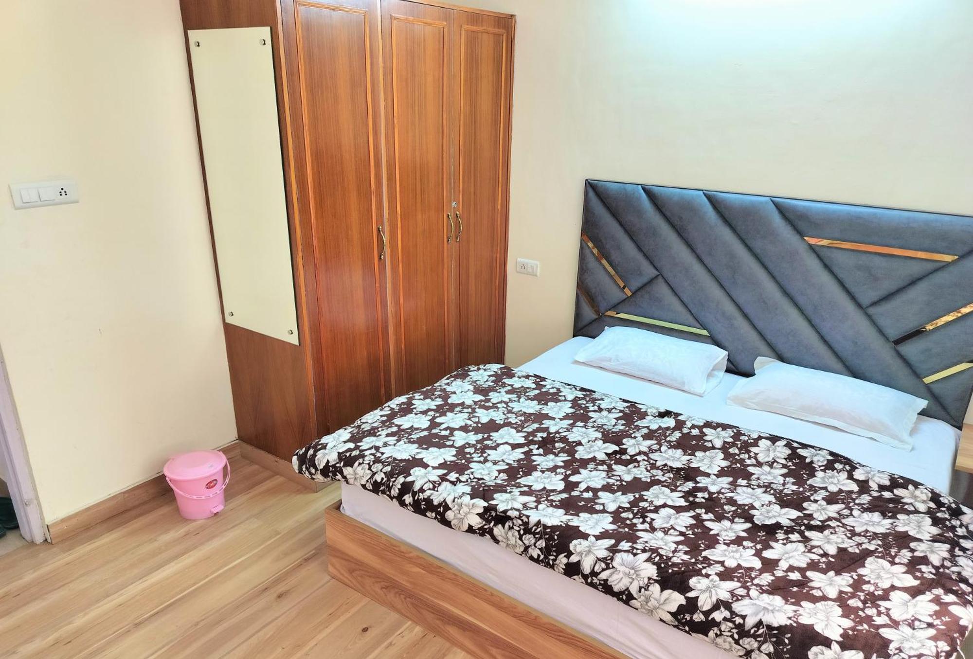 Shimla Vibes B & B Free Pick & Drop From Isbt Shimla Exterior foto