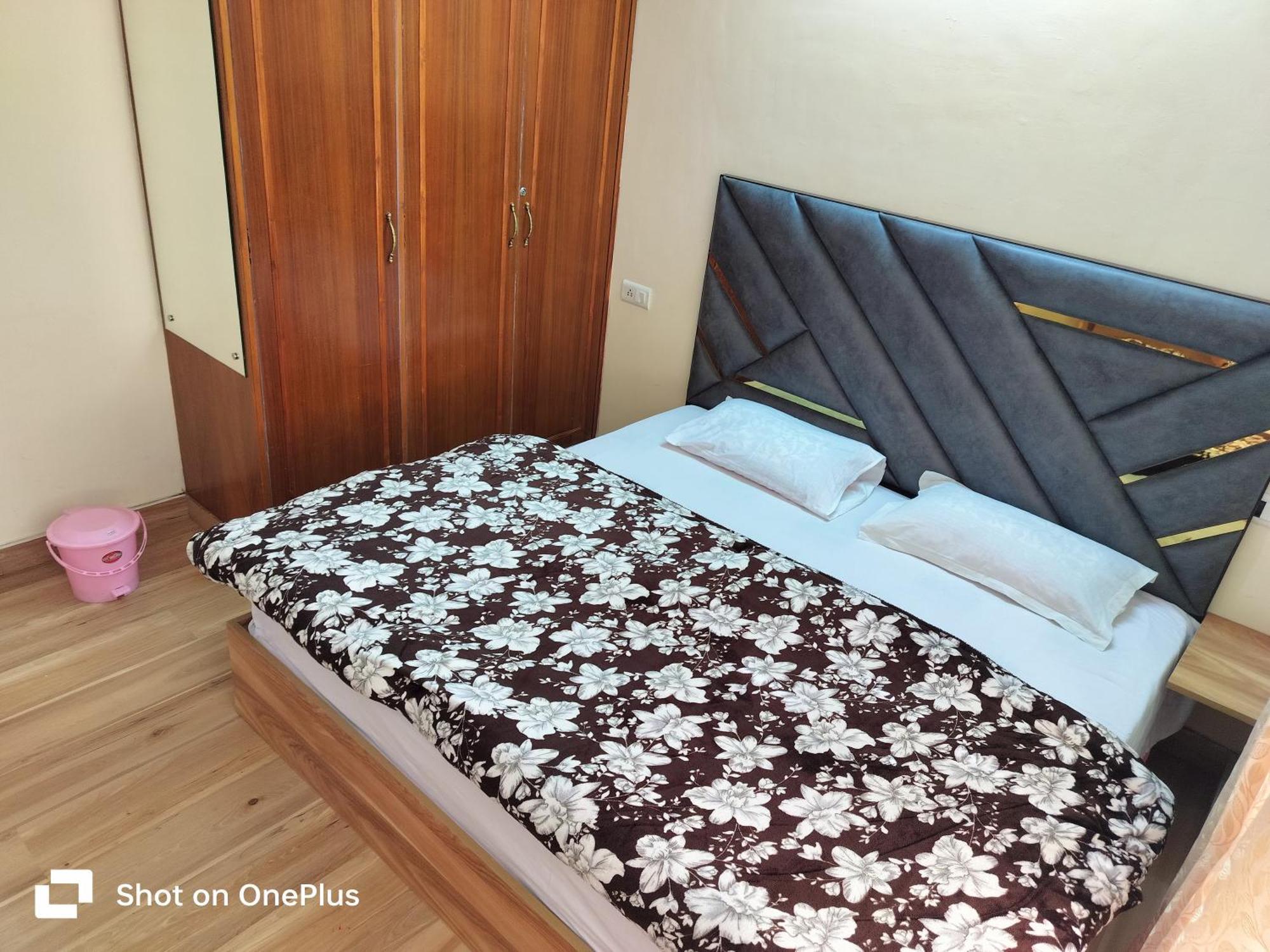Shimla Vibes B & B Free Pick & Drop From Isbt Shimla Exterior foto