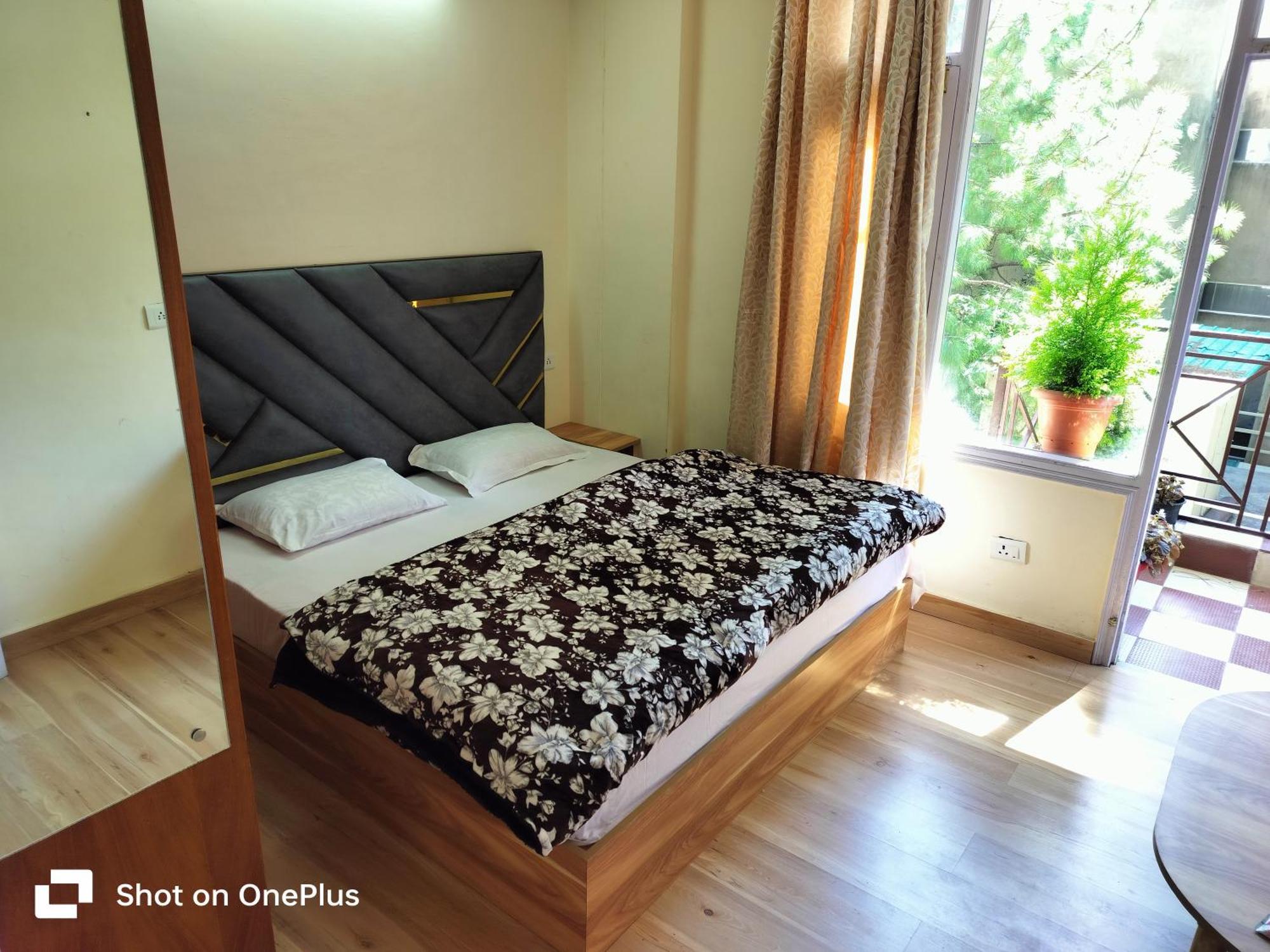 Shimla Vibes B & B Free Pick & Drop From Isbt Shimla Exterior foto
