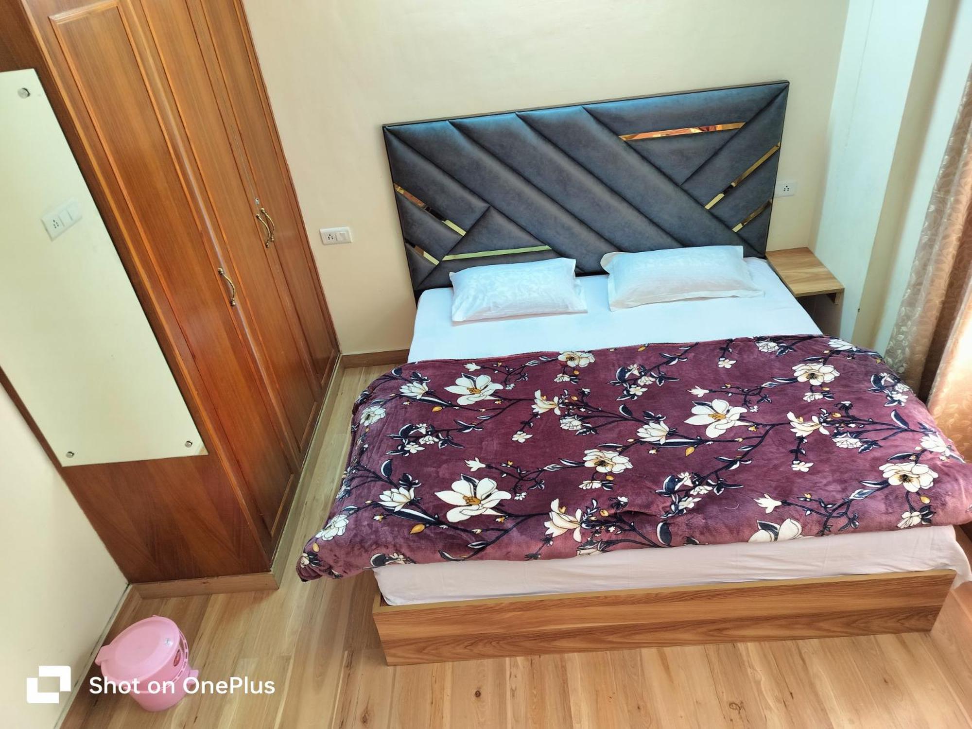 Shimla Vibes B & B Free Pick & Drop From Isbt Shimla Exterior foto